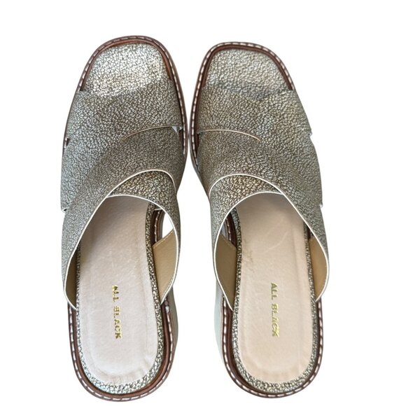 Women's All Black Platform Slip-On Sandals NWOB - Picture 5 of 8